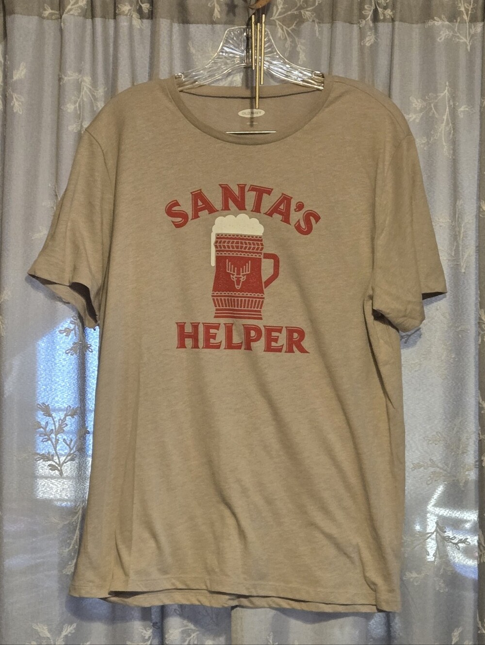 Old Navy "Sants Helper" Beer Tan Crewneck Tee Mens Size Medium UNISEX
